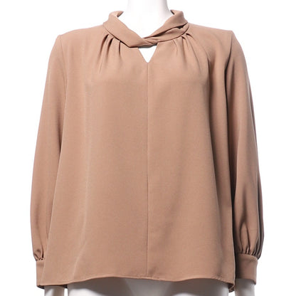 首元ねじりデザインブラウス