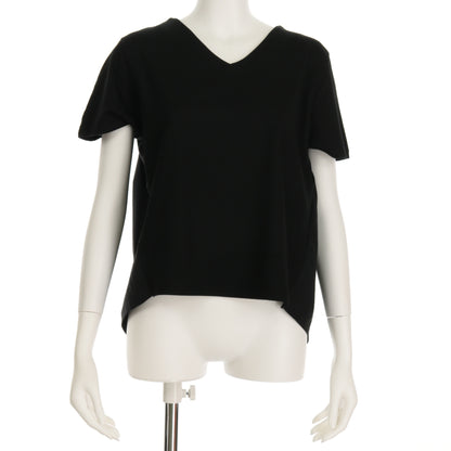 バックギャザーデザインVネックブラウス