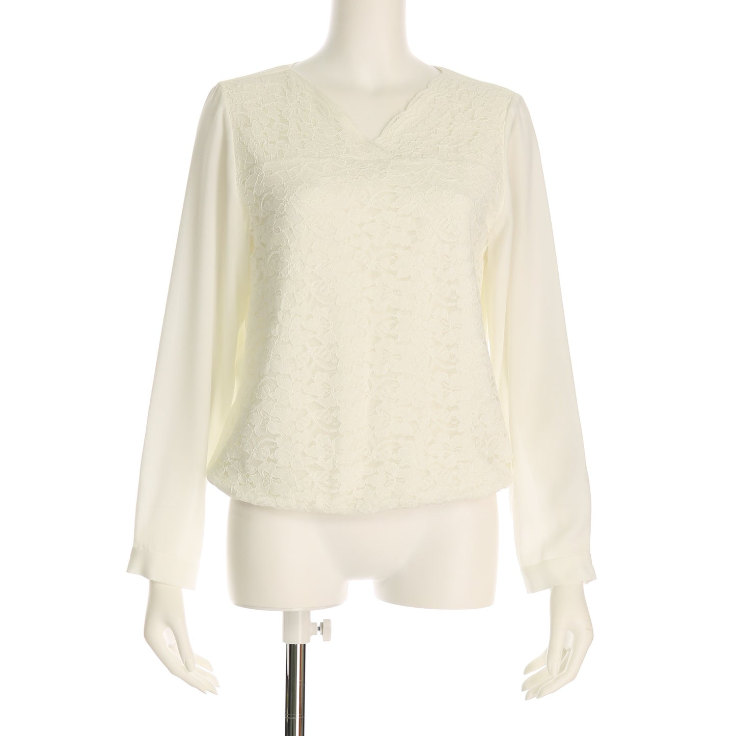 フロントレースVネックブラウス