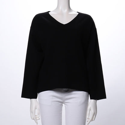 Vネックドロップショルダーニット