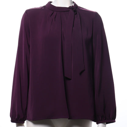 ボウタイ風ブラウス