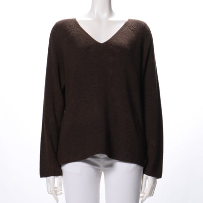 Vネックリブニット