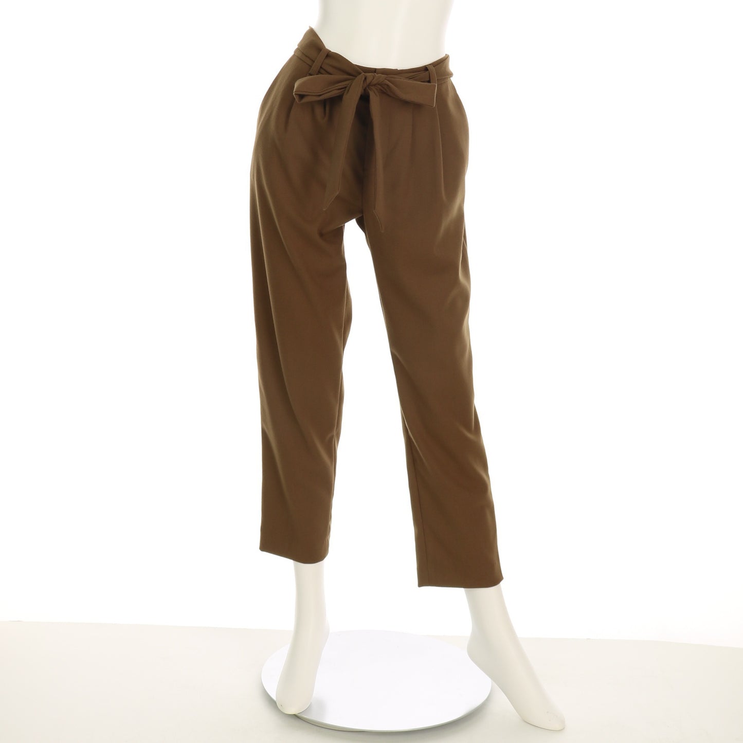 ウエストリボン付きテーパードパンツ