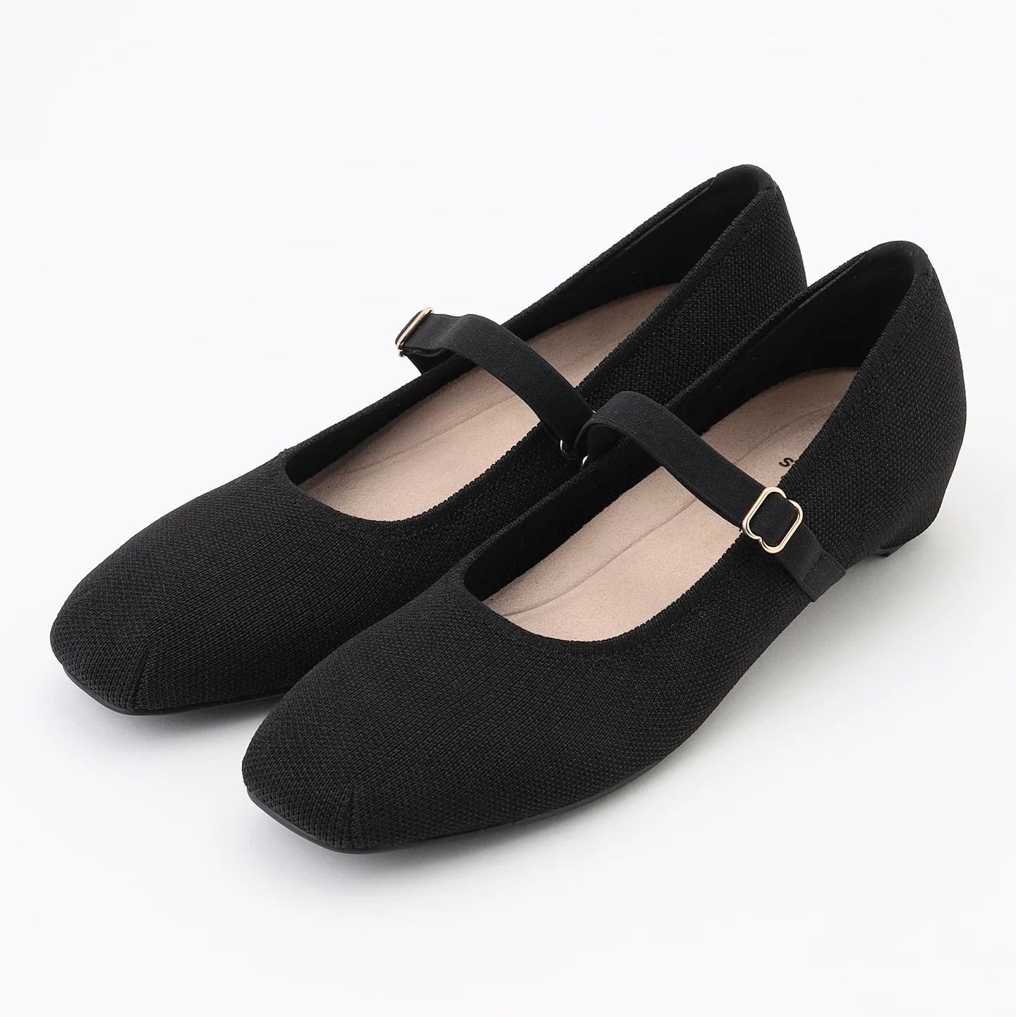 インヒール パンプス