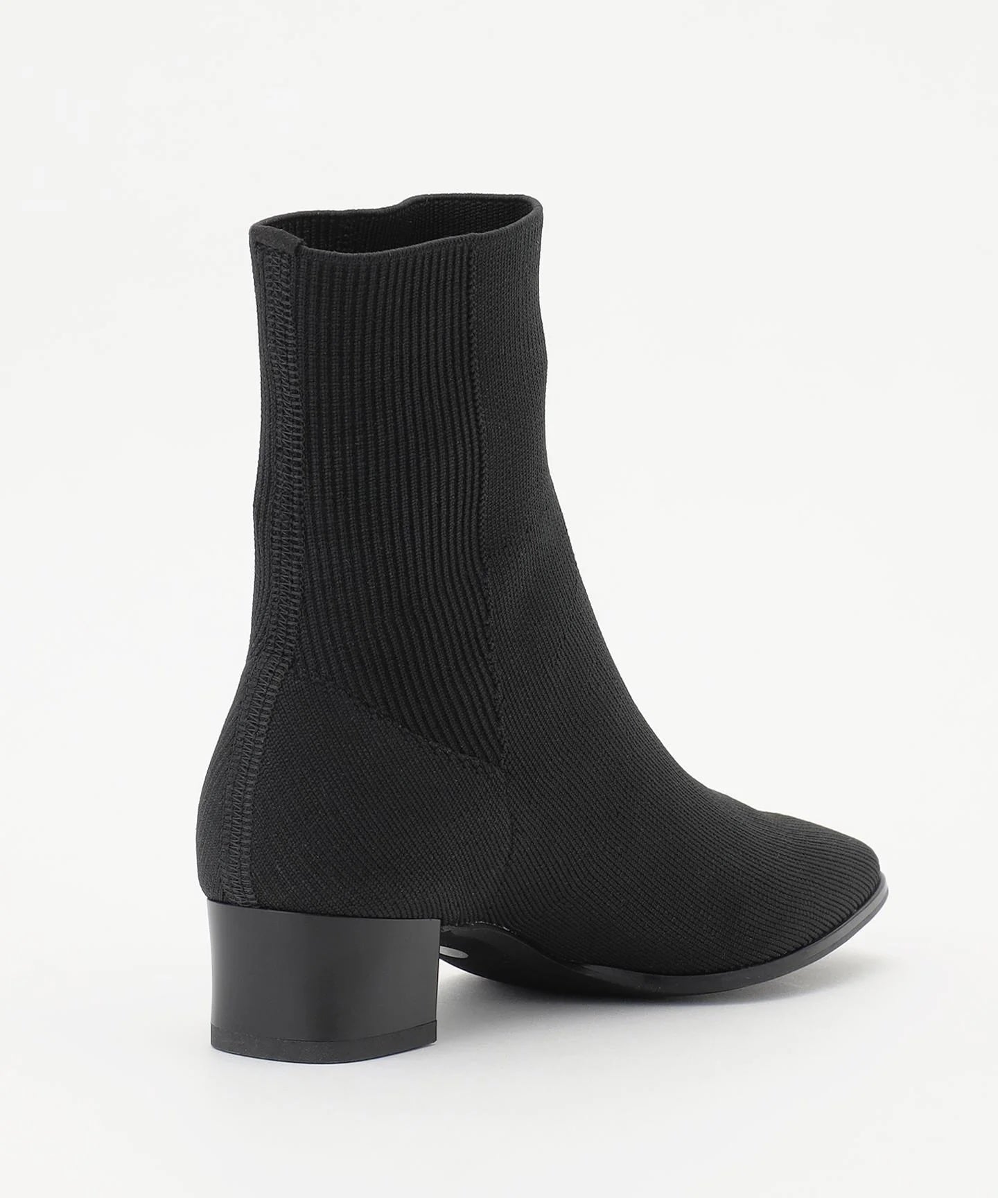 ローヒールブーツ