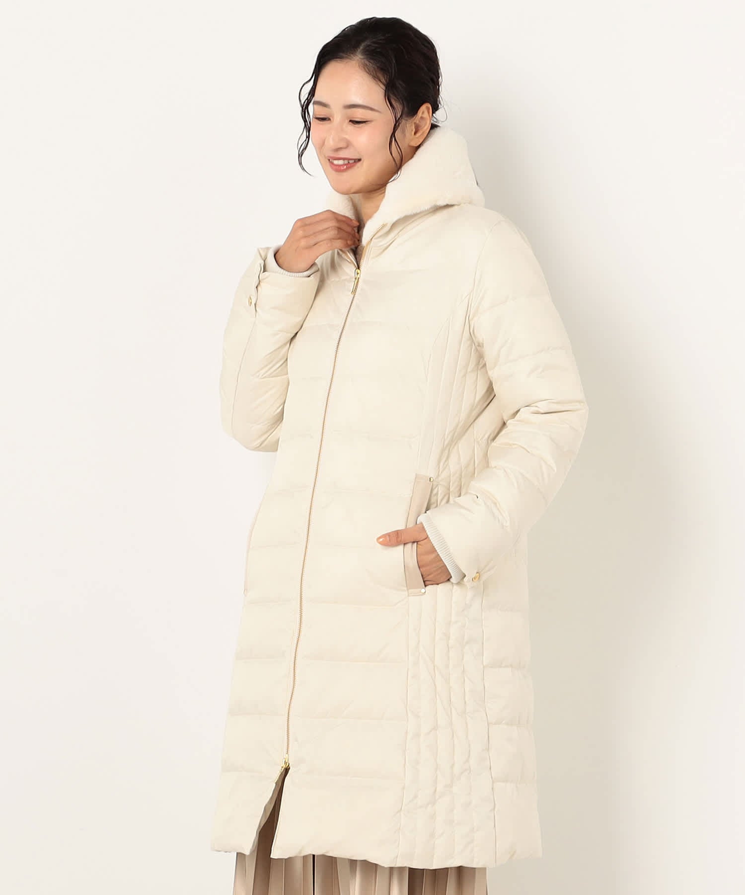 【特別価格20%OFF】ファーダウンコート