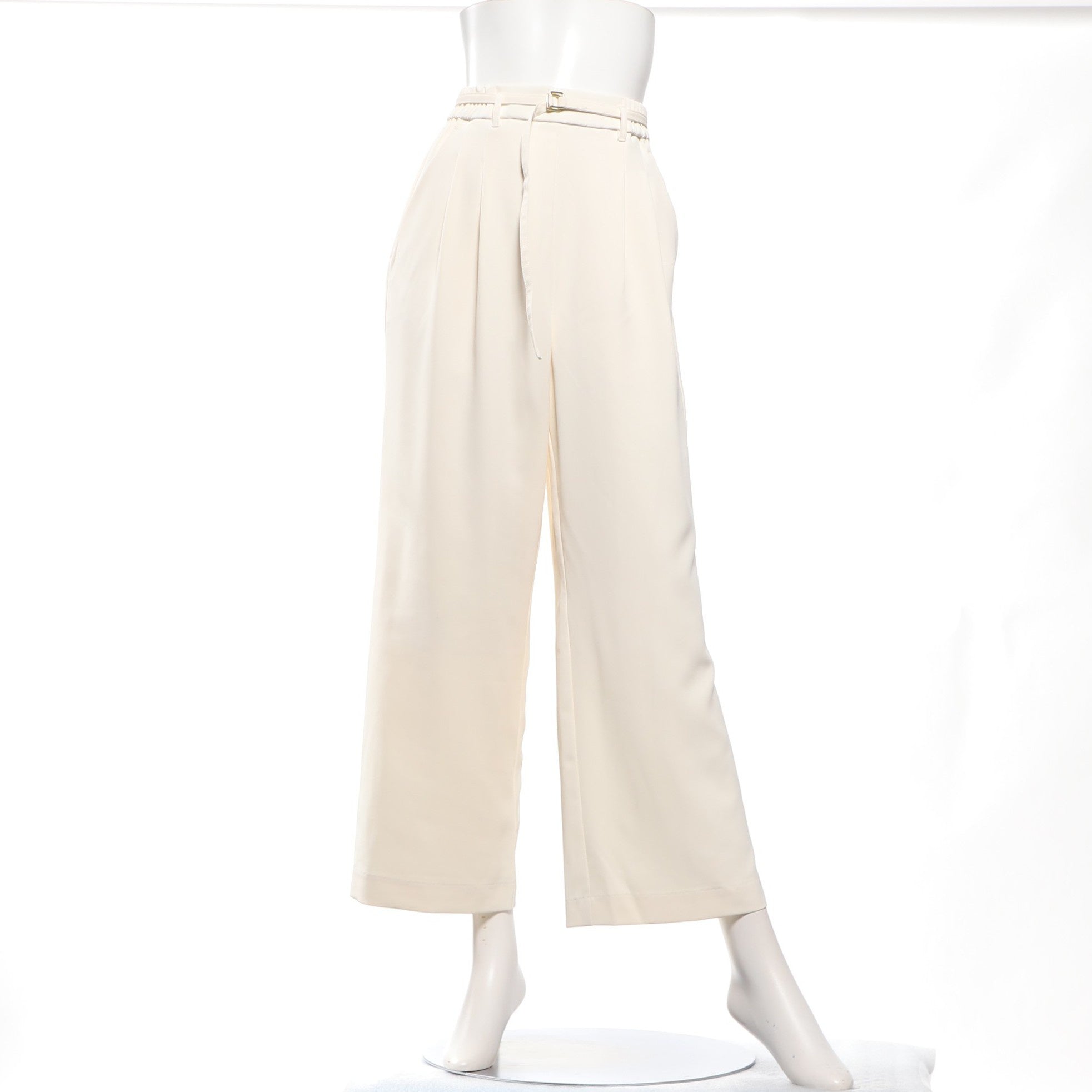 ベルト付きタックパンツ【ホワイト】