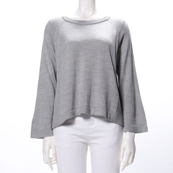 ラウンドネックラグランスリーブニット