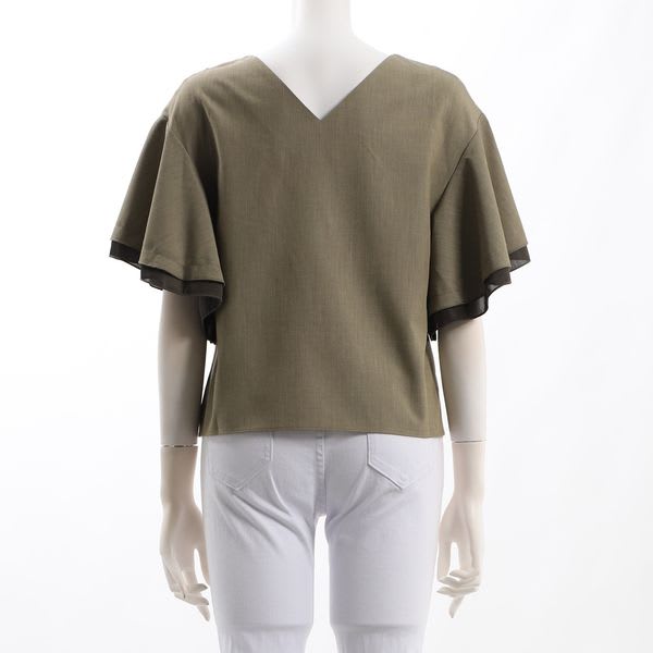 フリル袖ブラウス