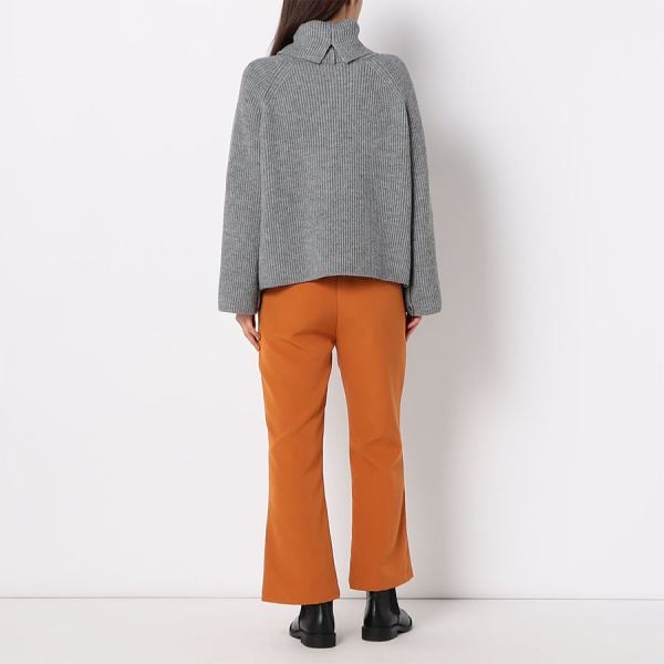 フロントスリットセンターシームフレアパンツ