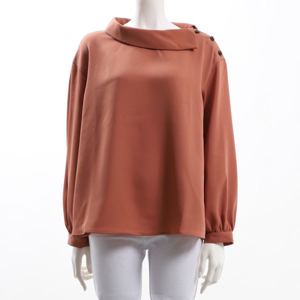 デザイン衿ブラウス