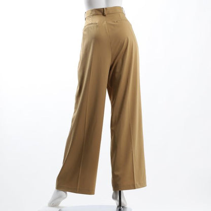 着回しやすいワイドパンツ