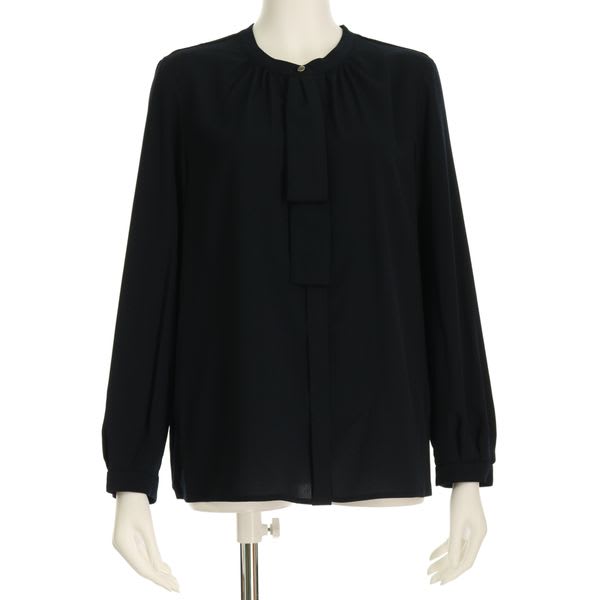 バック開きボウタイブラウス