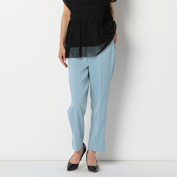 シンプルデザインテーパードパンツ