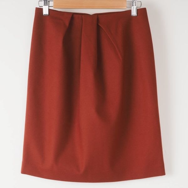 タック立体シルエットタイトスカート