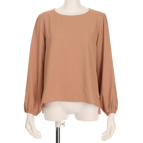 パフスリーブブラウス