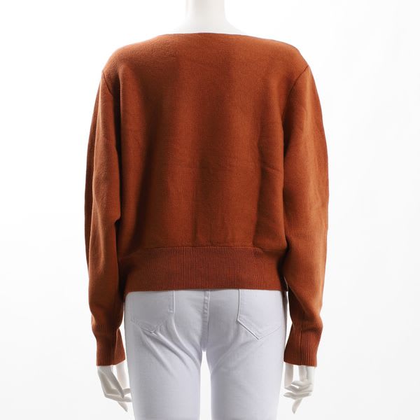 ボートネックニット