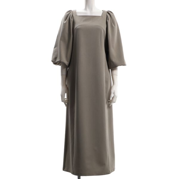 ふんわりパフスリーブワンピース