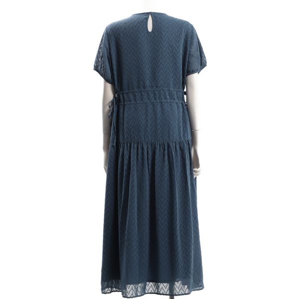 表情のある生地ウエストドロストデザインワンピース