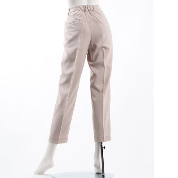 シンプルテーパードパンツ