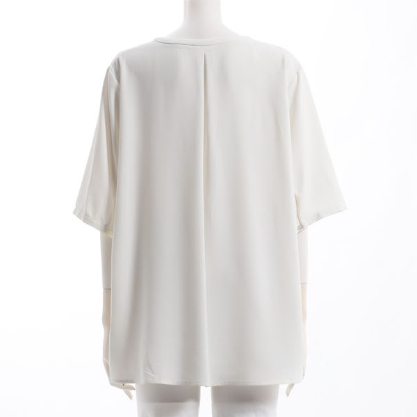 フロントデザインとろみブラウス