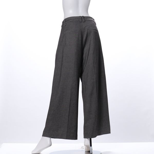 ヘリンボーンタック入りワイドパンツ