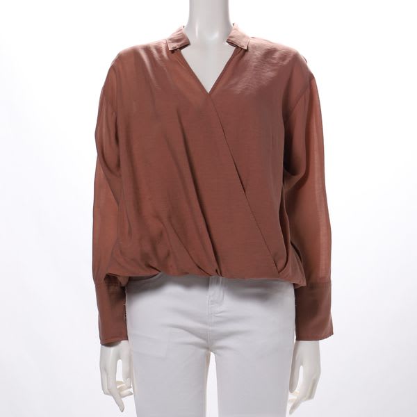 バルーン裾ブラウス