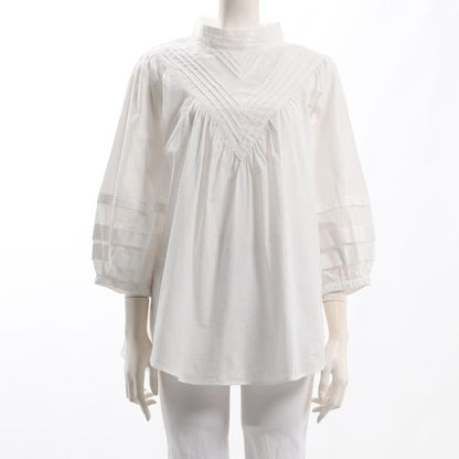 ヨーク切り替えタックデザインスタンドカラーブラウス