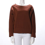 ボートネックニット