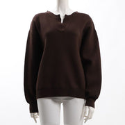 首元デザインドロップショルダーニット