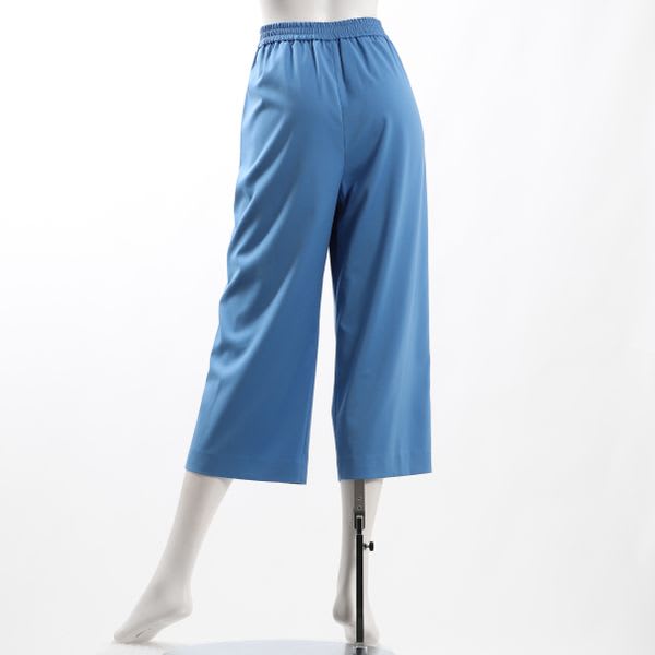 シンプルシルエットパンツ