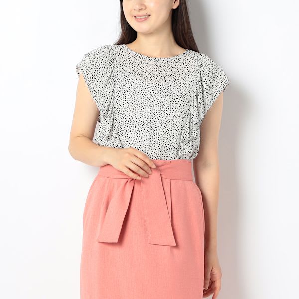 ラッフルスリーブ総柄ブラウス