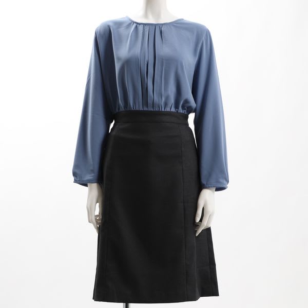 ギャザーネックドッキングワンピース