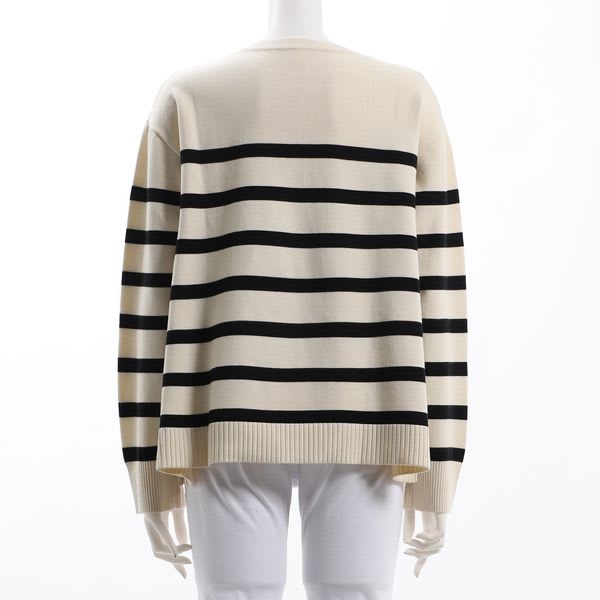 ボーダー柄クルーネックニット