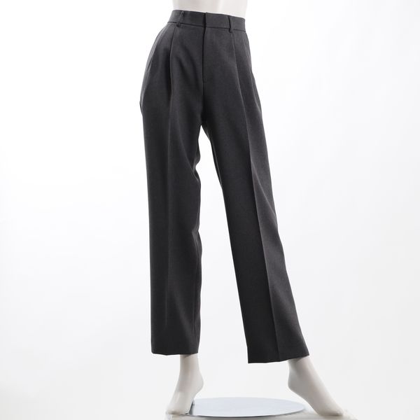 タック入りテーパードパンツ
