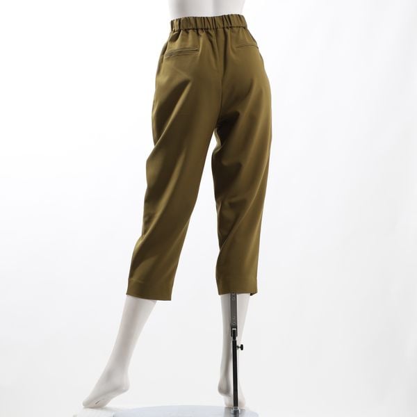 シンプルデザインテーパードパンツ