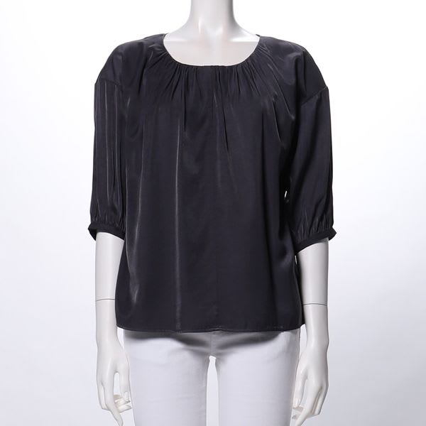 ギャザードネックブラウス