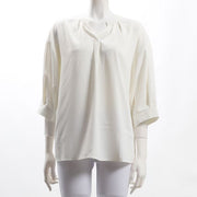 ネックラインタックオープンフロントネックブラウス