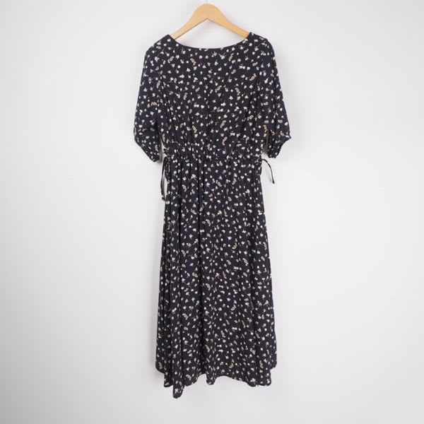 小花柄上品ワンピース