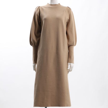 パフスリーブニットワンピース