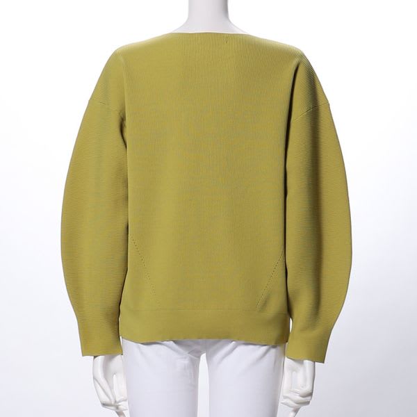 Vネックバルーンスリーブニット