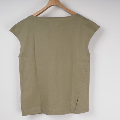 アシンメトリーデザインカットソー