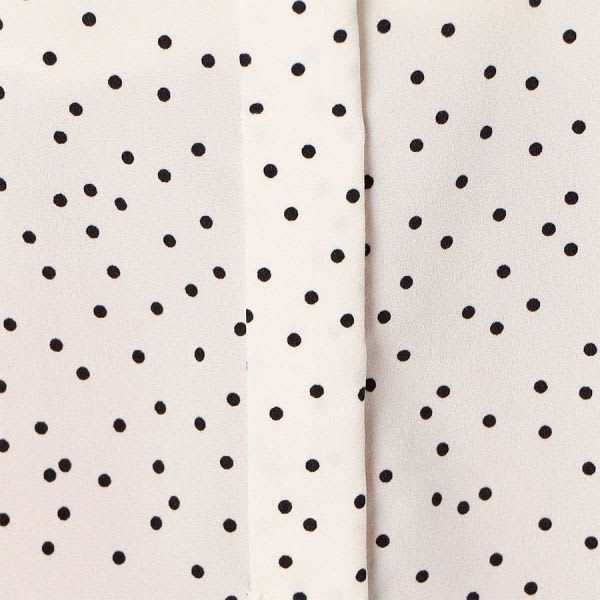 ドットプリントパフスリーブブラウス