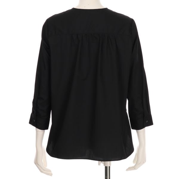 肩ギャザーヴネックブラウス