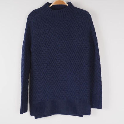 シェブロン編みボトルネックニット