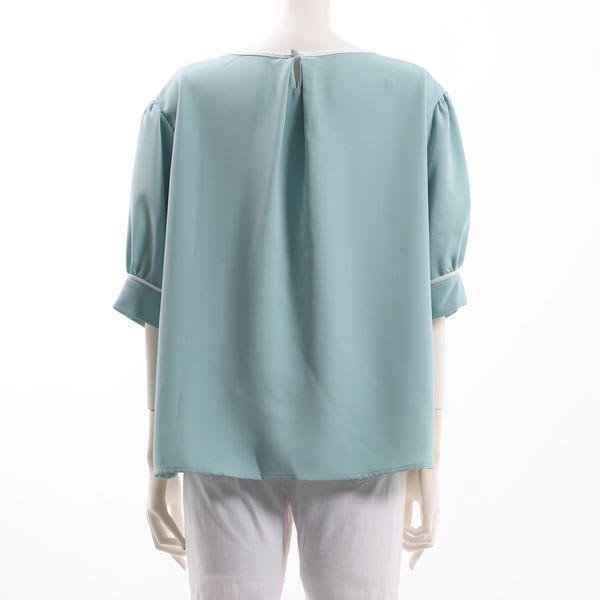 パイピングパフスリーブブラウス