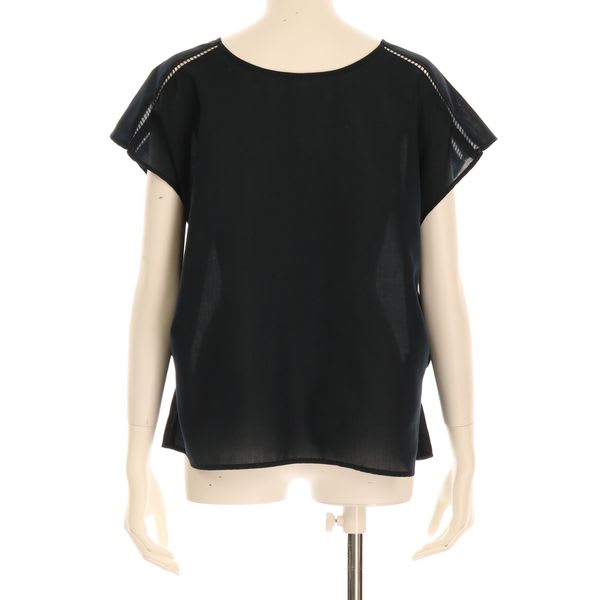 肩のはしごレースブラウス