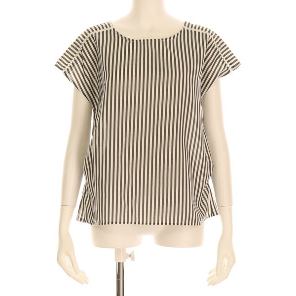 肩のはしごレースブラウス