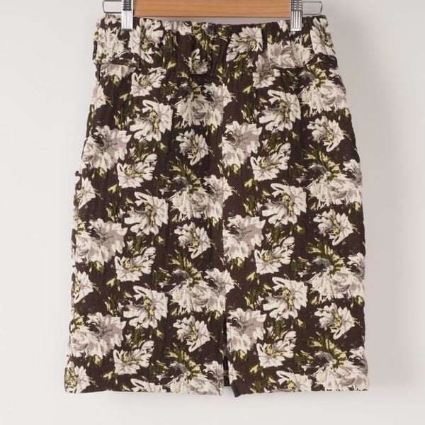 花柄タイトスカート