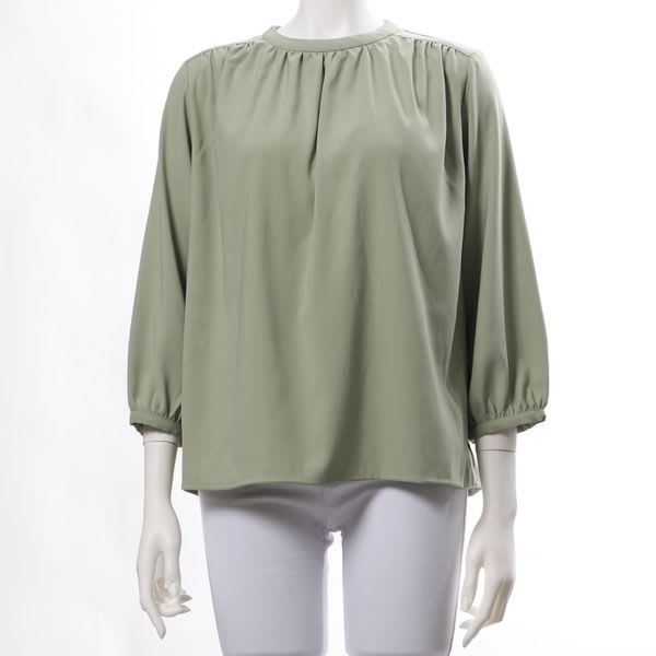 ギャザードネックブラウス